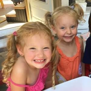 Meet your Posher, Roxanne